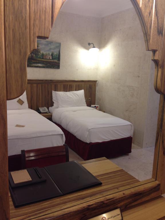 Assaha Ghobeiry Hotel Бейрут Номер фото