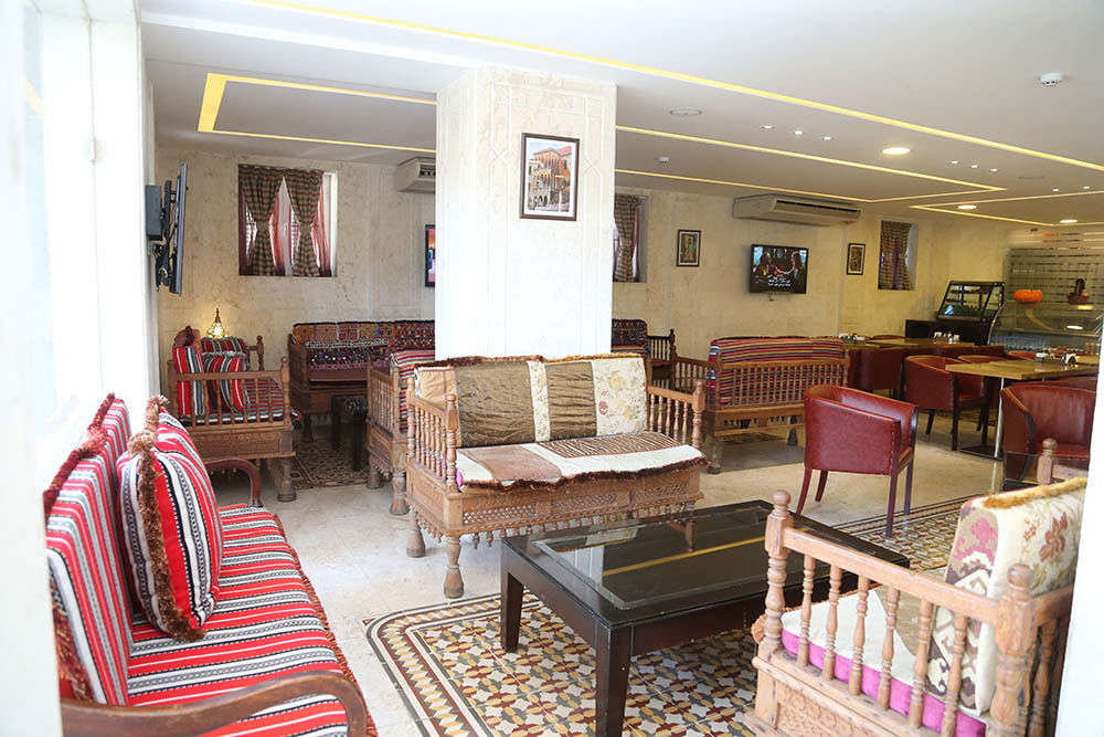 Assaha Ghobeiry Hotel Бейрут Экстерьер фото